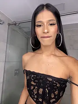 Snapshot of Nicol_ofi24 chatting on 20, 10, 2025 Nicol ofi24 online show from 20, 10, 2025
