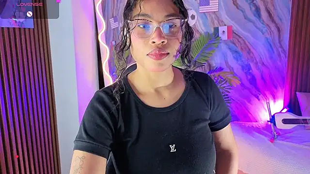 Snapshot of penelope_tay1 chatting on 6, 7, 2026 penelope tay1 online show from 6, 7, 2026