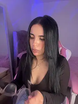 Emily-14 online show from 19, 4, 2026