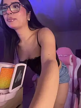 Emily-14 online show from 8, 7, 2026