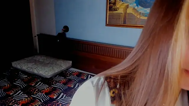 Snapshot of FalineDowlen chatting on 17, 2, 2025 FalineDowlen online show from 17, 2, 2025