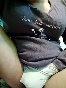 Snapshot of Fuck_Girl_Nuri chatting on 10, 2, 2025 Fuck Girl Nuri online show from 10, 2, 2025