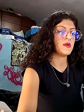 LoveElectra online show from 9, 11, 2025