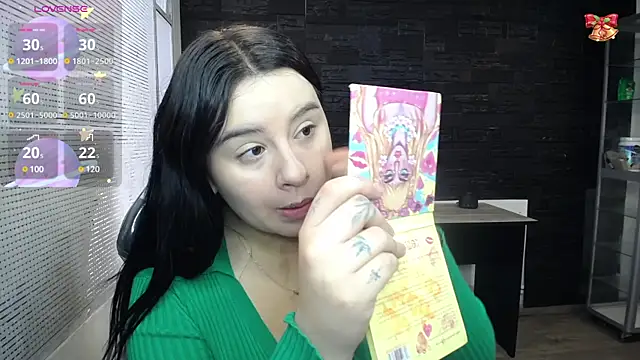 Snapshot of SaraBraun_ chatting on 26, 12, 2024 SaraBraun online show from 26, 12, 2024