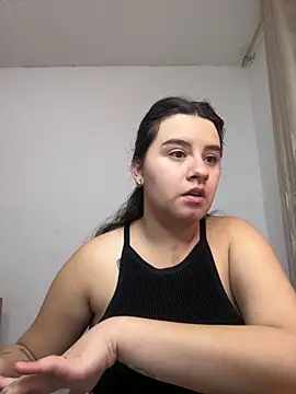 Snapshot of SaraBraun_ chatting on 24, 9, 2025 SaraBraun online show from 24, 9, 2025