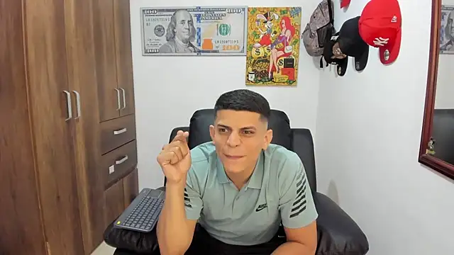 Snapshot of boss_of_cash chatting on 27, 9, 2025 boss of cash online show from 27, 9, 2025