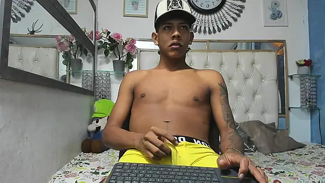 Snapshot of mr_stiven_ chatting on 10, 1, 2025 mr stiven online show from 10, 1, 2025