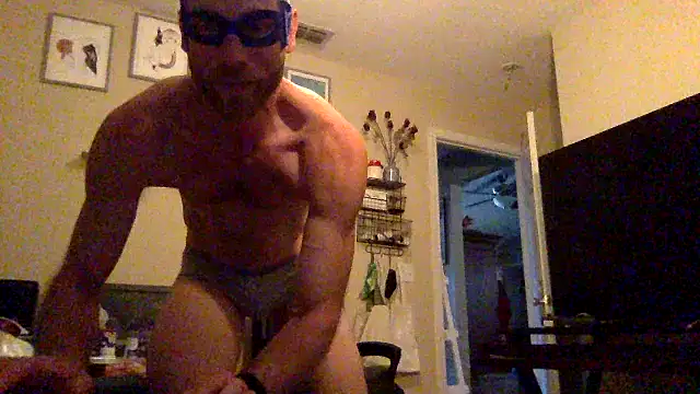 Snapshot of Twowellshapedheads chatting on 20, 12, 2024 Twowellshapedheads online show from 20, 12, 2024