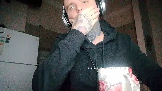 Snapshot of HappyZebra13 chatting on 28, 2, 2025 HappyZebra13 online show from 28, 2, 2025