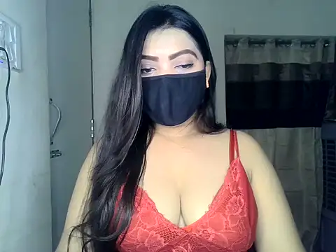 Snapshot of ishi_Beauty chatting on 4, 7, 2026 ishi Beauty online show from 4, 7, 2026