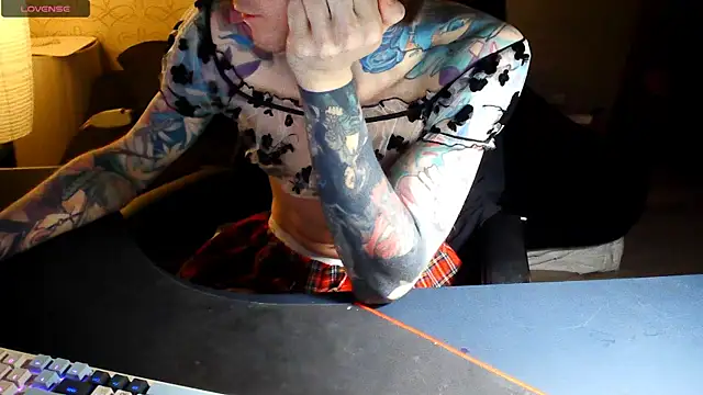 Julia dolls online show from 22, 11, 2025