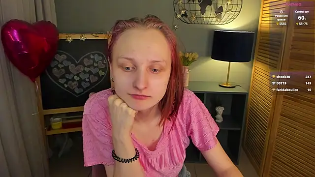 Snapshot of SallyFishery chatting on 26, 2, 2025 SallyFishery online show from 26, 2, 2025