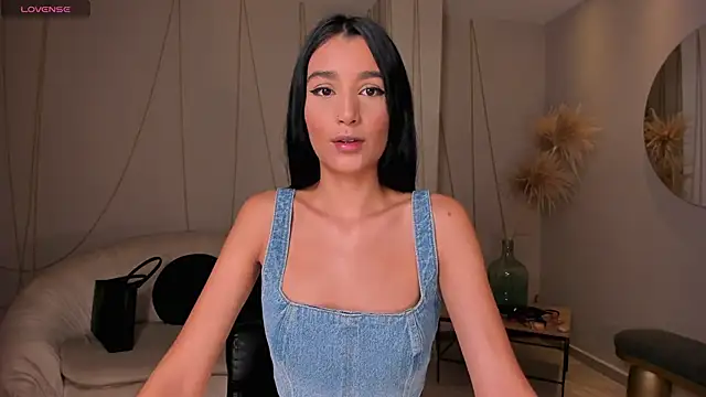 BellaCarteer  online show from 18, 2, 2025