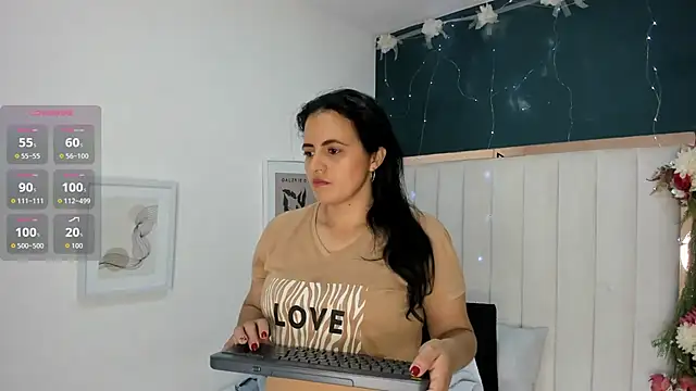 africa holmes online show from 25, 11, 2025