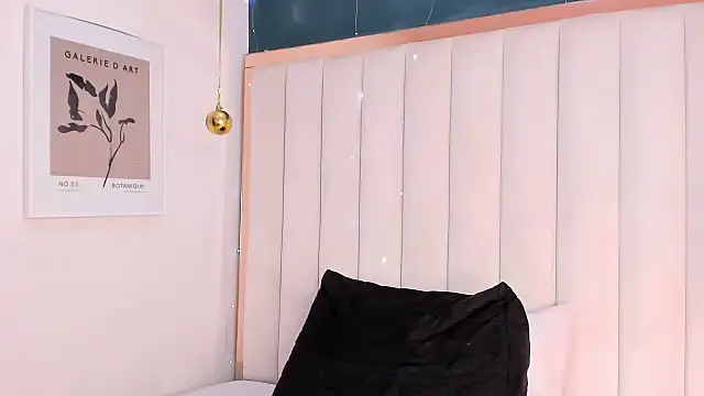 africa holmes online show from 10, 2, 2026