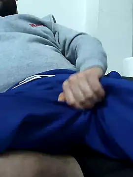 Snapshot of mertBy chatting on 6, 1, 2025 mertBy online show from 6, 1, 2025