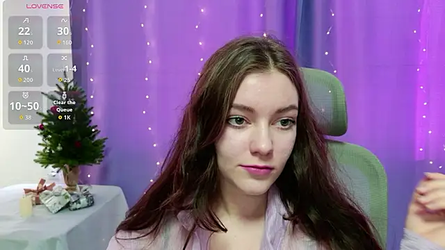 Lana  Cute  online show from 5, 2, 2026