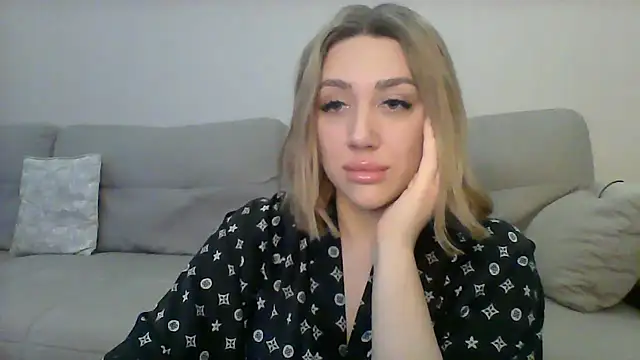 Snapshot of VickyLove047 chatting on 12, 1, 2025 VickyLove047 online show from 12, 1, 2025