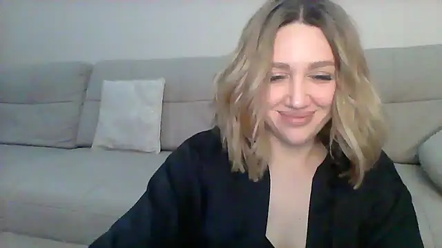 Snapshot of VickyLove047 chatting on 15, 2, 2025 VickyLove047 online show from 15, 2, 2025