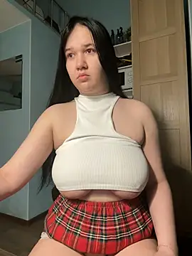 Snapshot of KillaSMilla chatting on 9, 1, 2025 KillaSMilla online show from 9, 1, 2025