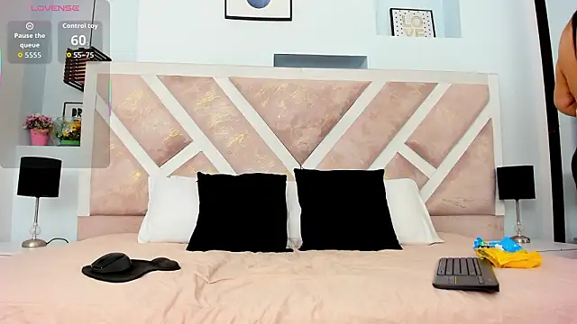 hotmature1 online show from 14, 3, 2026