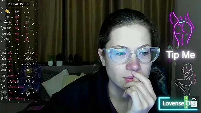 Snapshot of Alicia_redfollow chatting on 24, 10, 2025 Alicia redfollow online show from 24, 10, 2025