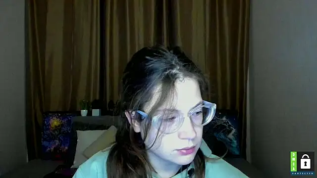 Snapshot of Alicia_redfollow chatting on 25, 10, 2025 Alicia redfollow online show from 25, 10, 2025