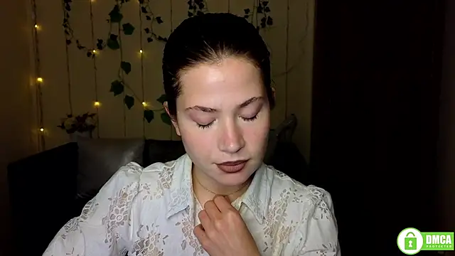 Snapshot of Alicia_redfollow chatting on 24, 11, 2025 Alicia redfollow online show from 24, 11, 2025