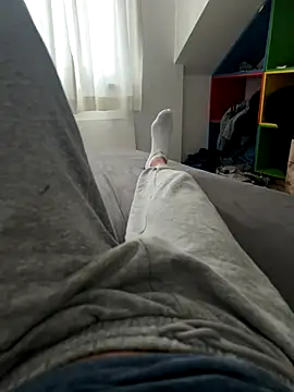 Snapshot of Fuss04 chatting on 22, 10, 2025 Fuss04 online show from 22, 10, 2025