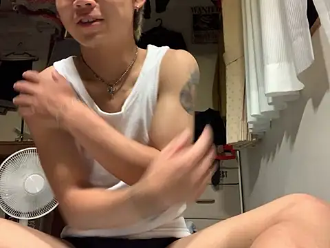 kuma0908 online show from 11, 9, 2025