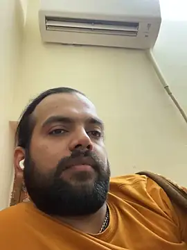 Snapshot of Arsh_Loves_Luv chatting on 18, 12, 2024 Arsh Loves Luv online show from 18, 12, 2024