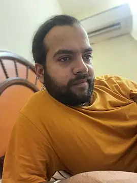 Snapshot of Arsh_Loves_Luv chatting on 31, 12, 2024 Arsh Loves Luv online show from 31, 12, 2024