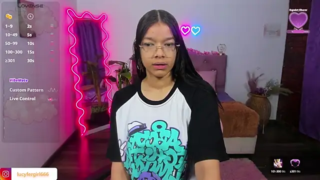 Snapshot of Emilly_tay chatting on 23, 2, 2025 Emilly tay online show from 23, 2, 2025