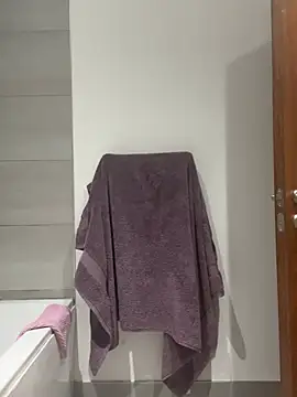 LavenderBuxton online show from 21, 3, 2026