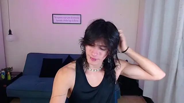 Snapshot of andreey50 chatting on 6, 1, 2025 andreey50 online show from 6, 1, 2025