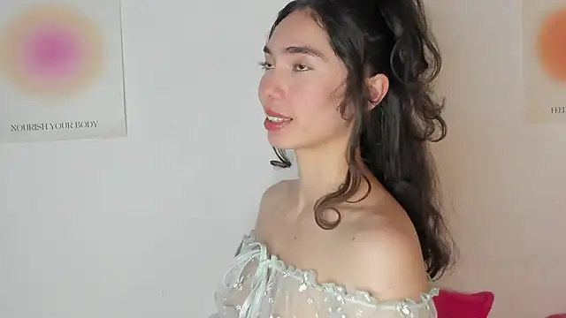 Snapshot of Ana_is_from_Heaven chatting on 7, 11, 2025 Ana is from Heaven online show from 7, 11, 2025