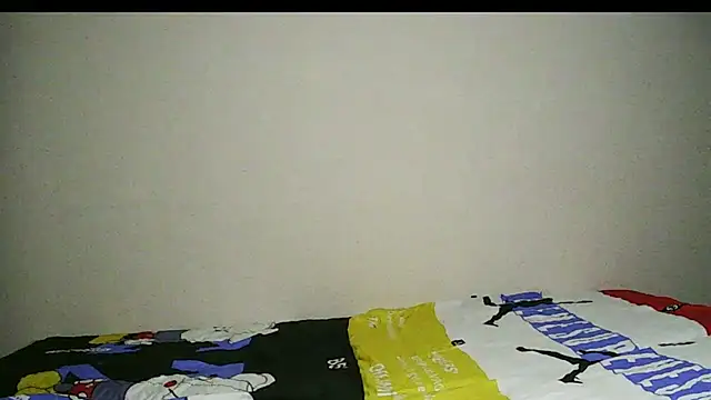 Snapshot of AzallandRoom chatting on 28, 12, 2024 AzallandRoom online show from 28, 12, 2024