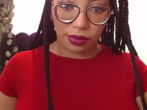 AmyBriiggs online show from 3, 11, 2025