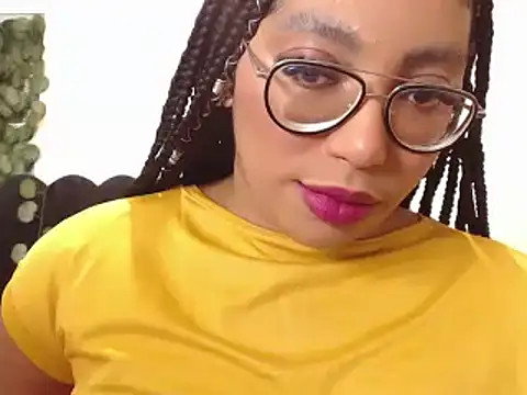 AmyBriiggs online show from 4, 11, 2025