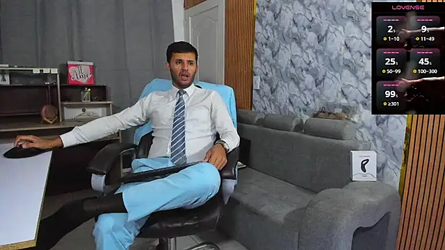 Hideintheoffice online show from 7, 2, 2026