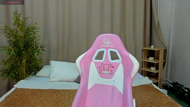 Snapshot of Cheryl__Brown chatting on 9, 1, 2026 Cheryl Brown online show from 9, 1, 2026