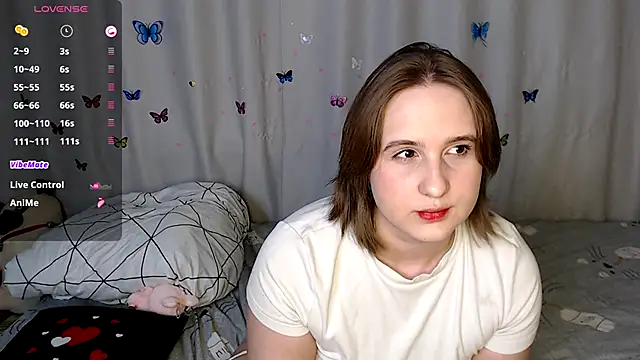 Snapshot of Phantommira chatting on 8, 11, 2025 Phantommira online show from 8, 11, 2025