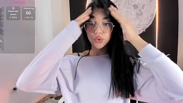 RoseCassie online show from 6, 11, 2025