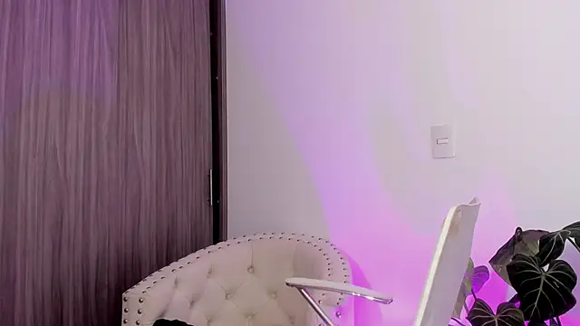 Sara Leblanc online show from 13, 3, 2025