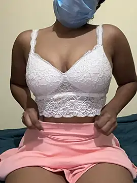 Snapshot of priyadevi17 chatting on 11, 3, 2025 priyadevi17 online show from 11, 3, 2025