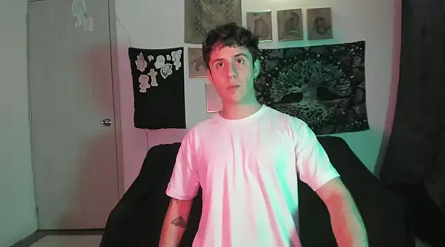 Snapshot of Antonello_Vannucci chatting on 19, 1, 2025 Antonello Vannucci online show from 19, 1, 2025