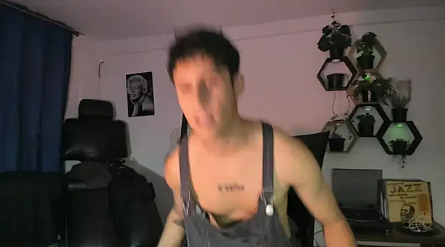 Snapshot of Antonello_Vannucci chatting on 24, 2, 2025 Antonello Vannucci online show from 24, 2, 2025