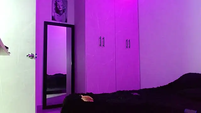 miia-liiam online show from 6, 3, 2026