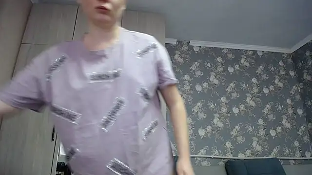 Snapshot of _Miss_Vanilla_ chatting on 4, 3, 2025 Miss Vanilla online show from 4, 3, 2025