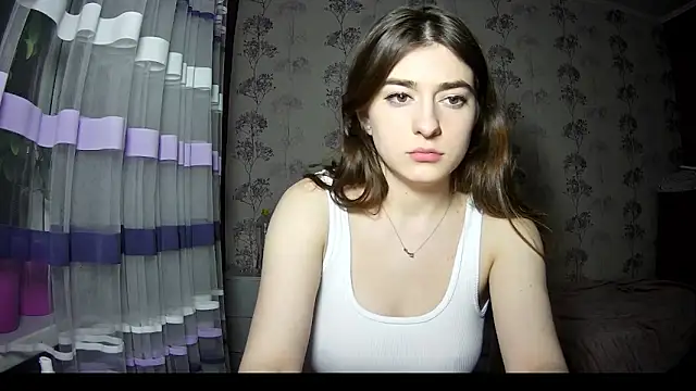 Snapshot of Sofiy_a chatting on 8, 2, 2025 Sofiy a online show from 8, 2, 2025